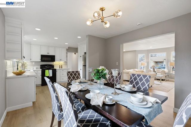 807 Bourton Ct, Antioch, CA 94509