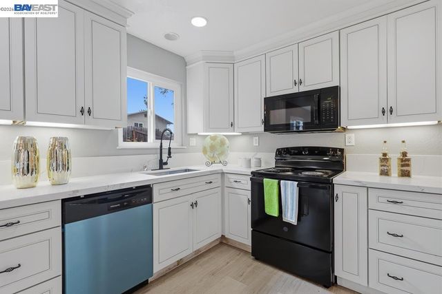 807 Bourton Ct, Antioch, CA 94509