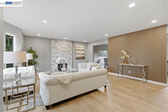 807 Bourton Ct, Antioch, CA 94509