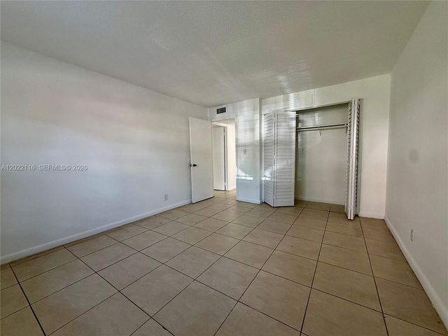 18101 NW 68th Avenue B102, Hialeah, FL 33015