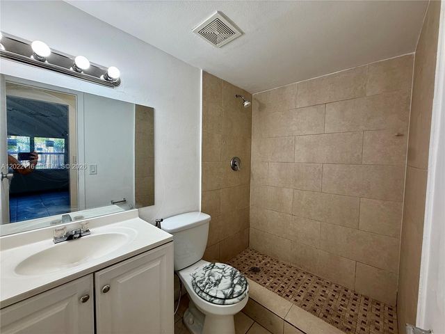 18101 NW 68th Avenue B102, Hialeah, FL 33015