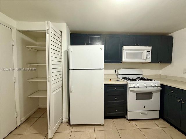 18101 NW 68th Avenue B102, Hialeah, FL 33015