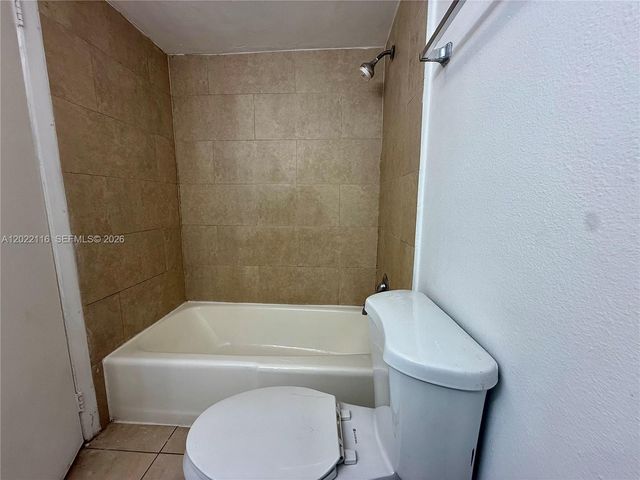 18101 NW 68th Avenue B102, Hialeah, FL 33015