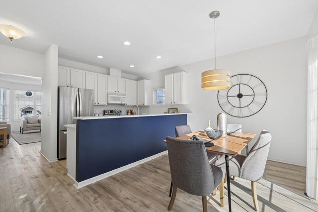 3166 Lexington Avenue N, Shoreview, MN 55126