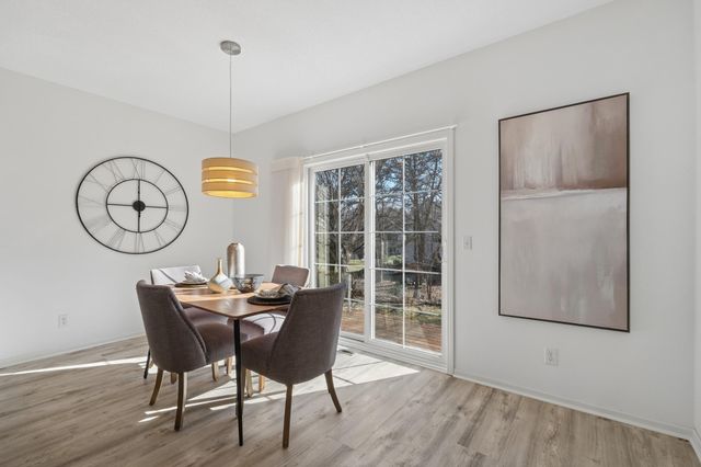 3166 Lexington Avenue N, Shoreview, MN 55126