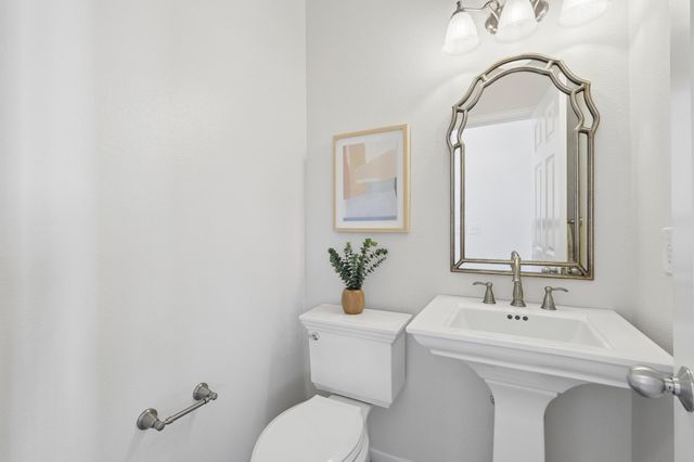 3166 Lexington Avenue N, Shoreview, MN 55126