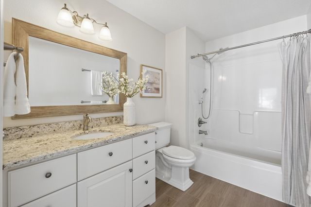 3166 Lexington Avenue N, Shoreview, MN 55126