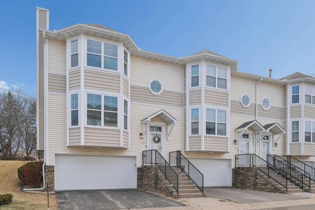 3166 Lexington Avenue N, Shoreview, MN 55126