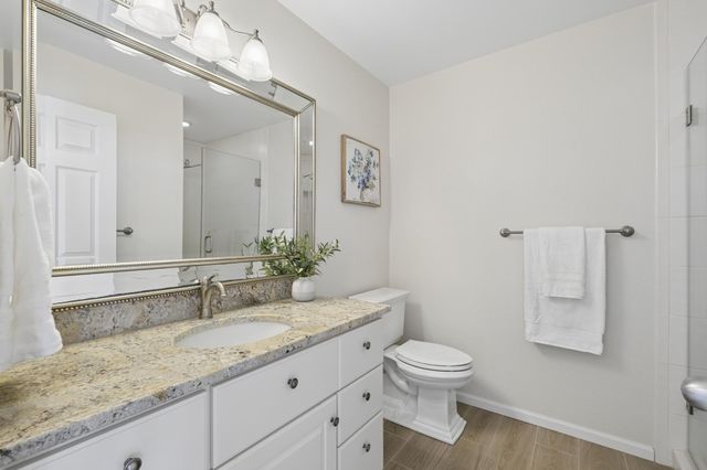 3166 Lexington Avenue N, Shoreview, MN 55126