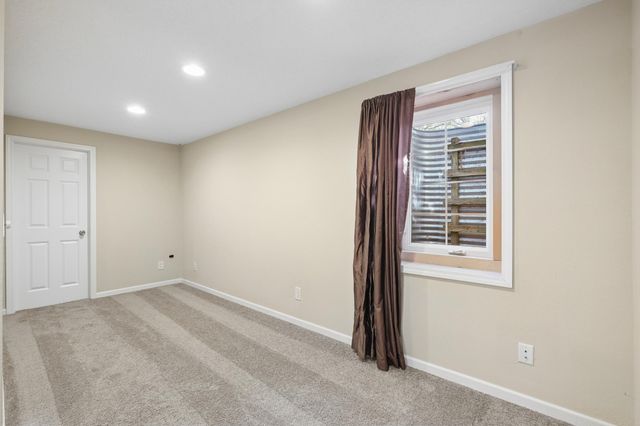 3166 Lexington Avenue N, Shoreview, MN 55126