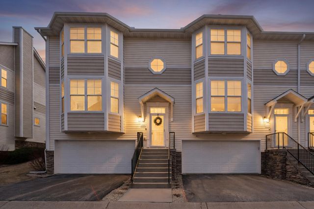 3166 Lexington Avenue N, Shoreview, MN 55126