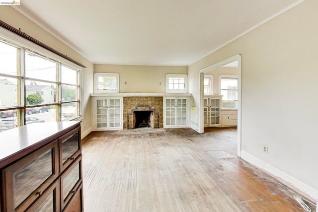 1839 Dwight Way, Berkeley, CA 94703