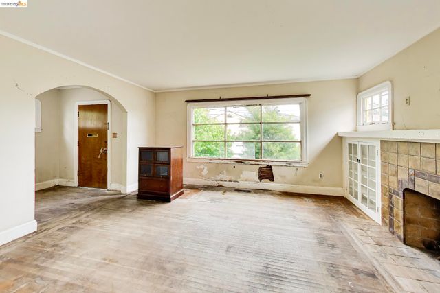 1839 Dwight Way, Berkeley, CA 94703
