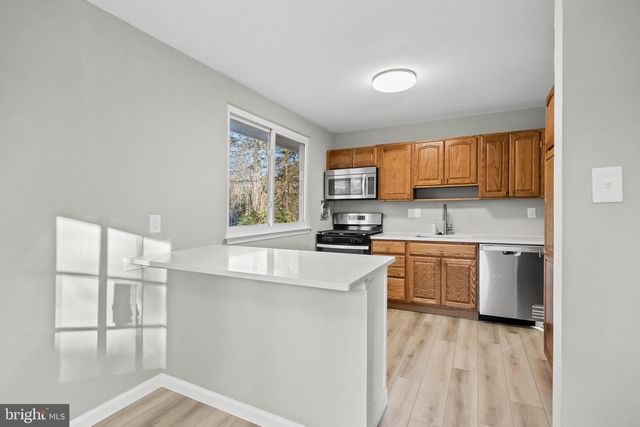 52 TAUNTON RD, Medford, NJ 08055