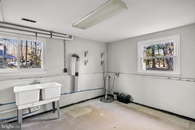 52 TAUNTON RD, Medford, NJ 08055