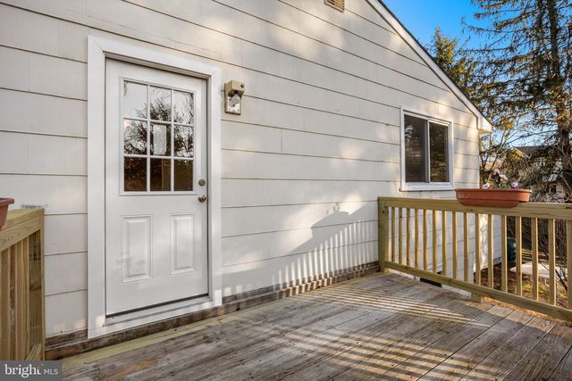 52 TAUNTON RD, Medford, NJ 08055