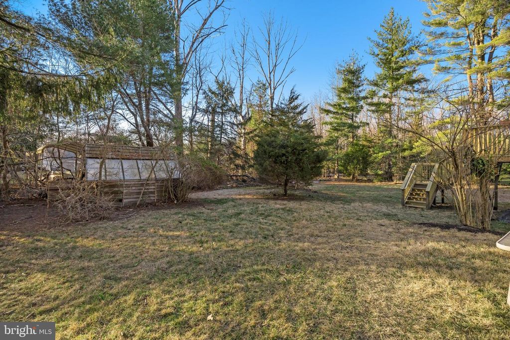 Image 32 of property listing at 52 TAUNTON RD, Medford, NJ 08055