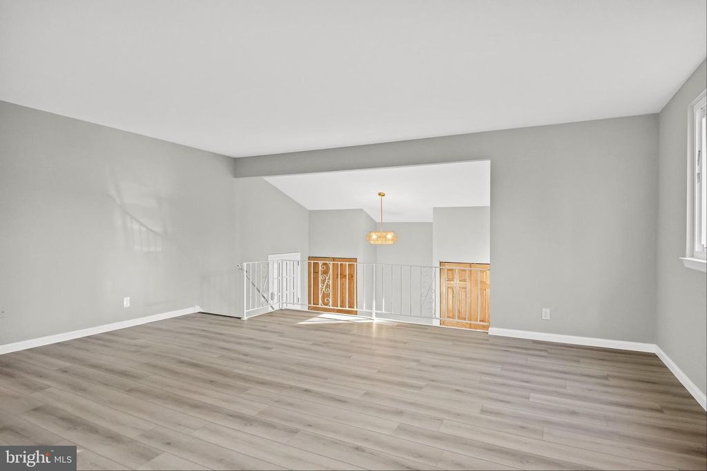 Image 7 of property listing at 52 TAUNTON RD, Medford, NJ 08055