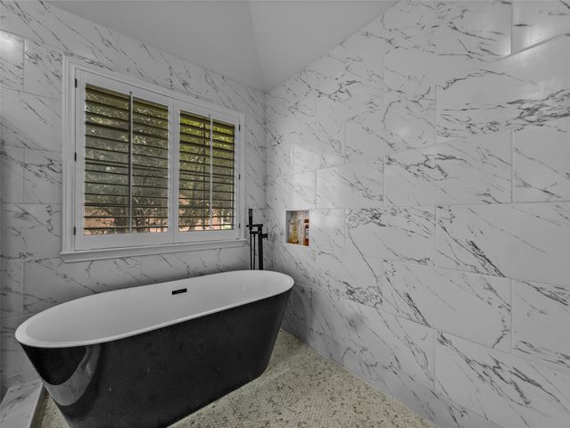 2317 Wellesly Road, Rowlett, TX 75089
