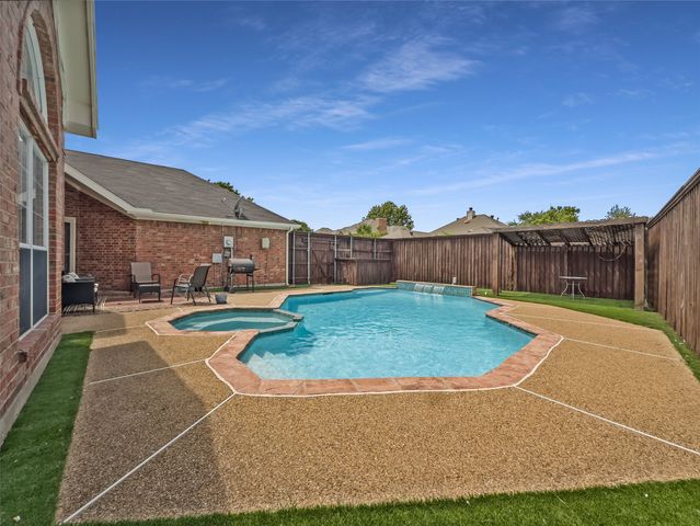 2317 Wellesly Road, Rowlett, TX 75089