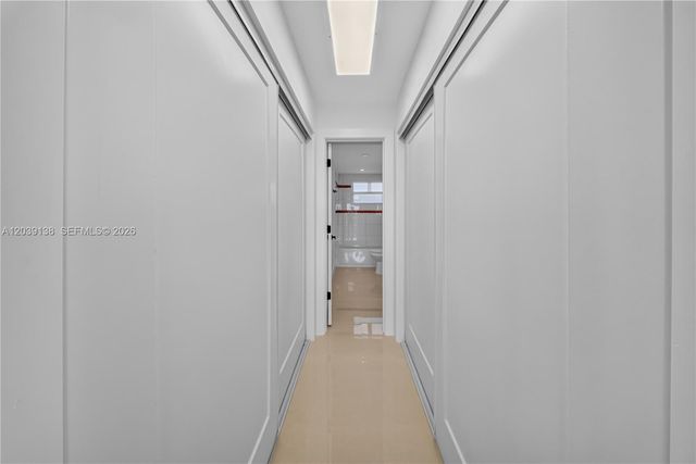 9351 Fontainebleau Boulevard B415, Miami, FL 33172