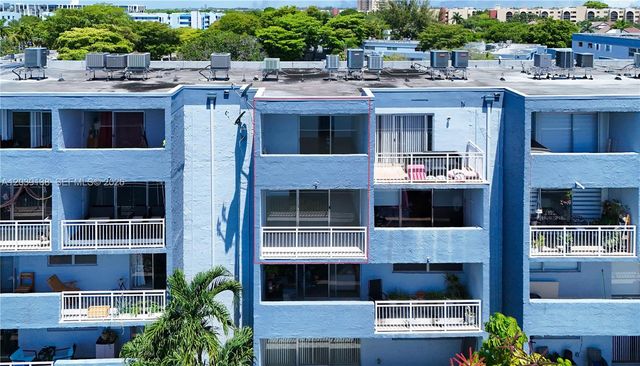 9351 Fontainebleau Boulevard B415, Miami, FL 33172