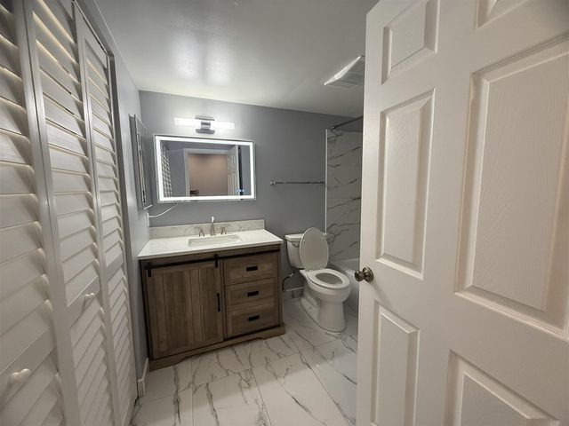 1476 W Chateau Vert, Ypsilanti, MI 48197