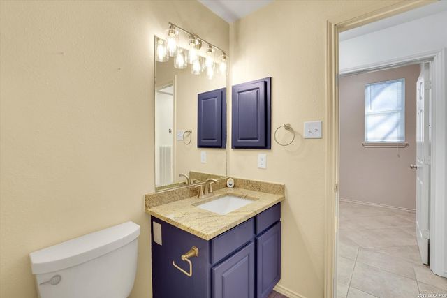 1210 Ambridge St, San Antonio, TX 78258