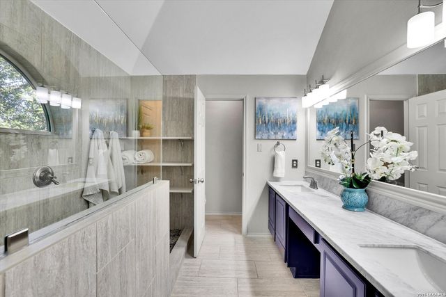 1210 Ambridge St, San Antonio, TX 78258