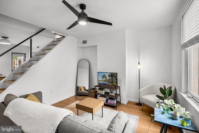 2439 E LETTERLY ST, Philadelphia, PA 19125
