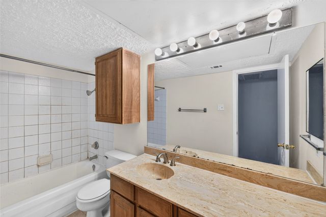 5840 Spring Valley 305, Dallas, TX 75254