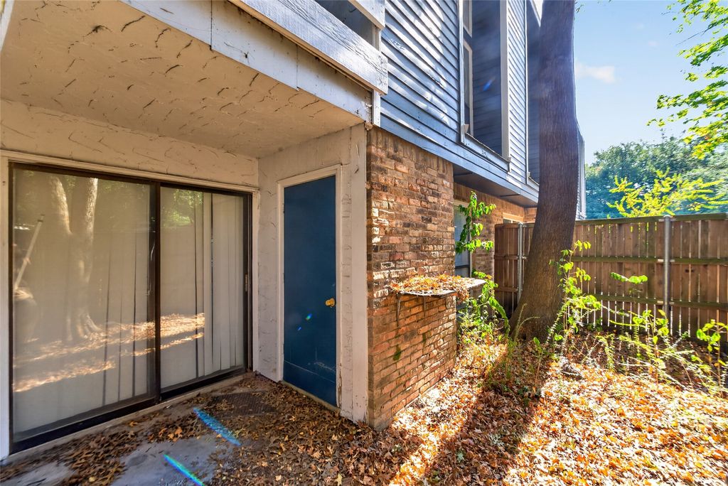 5840 Spring Valley 305, Dallas, TX 75254