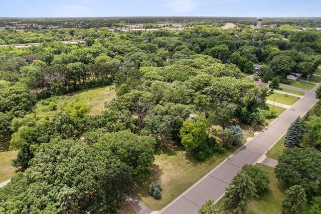 208 97th Avenue NW, Coon Rapids, MN 55433