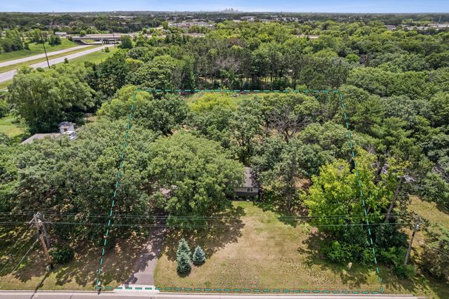 208 97th Avenue NW, Coon Rapids, MN 55433