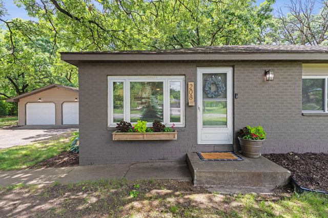208 97th Avenue NW, Coon Rapids, MN 55433