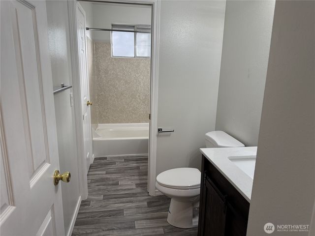 16518 NE 85th Street, Redmond, WA 98052