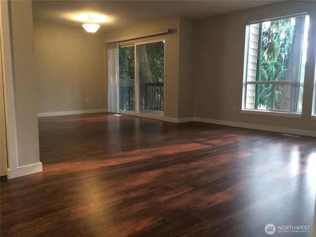 16518 NE 85th Street, Redmond, WA 98052