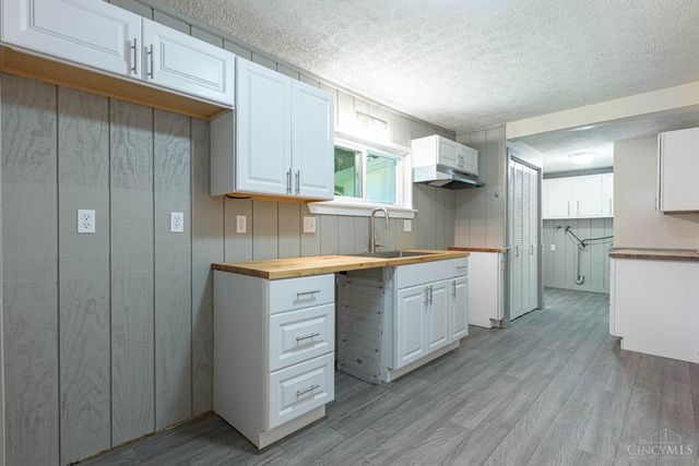 989 E Ogden Road, Adams Twp, OH 45177