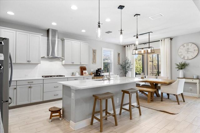 2017 WOODLEAF HAMMOCK COURT, Bradenton, FL 34211