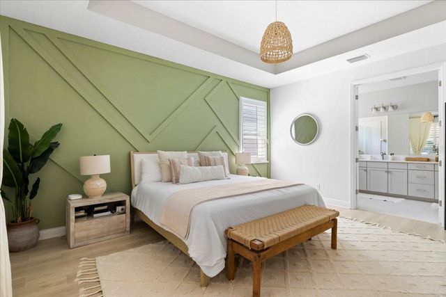 2017 WOODLEAF HAMMOCK COURT, Bradenton, FL 34211