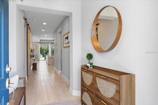 2017 WOODLEAF HAMMOCK COURT, Bradenton, FL 34211