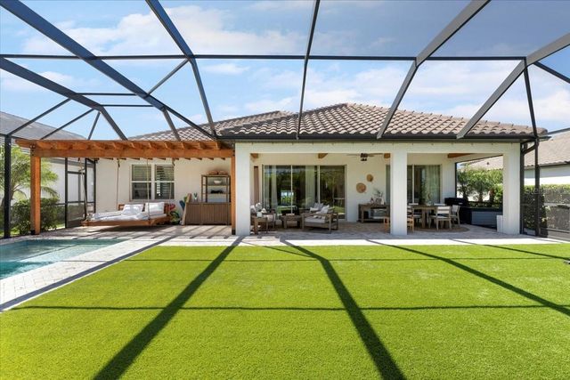 2017 WOODLEAF HAMMOCK COURT, Bradenton, FL 34211