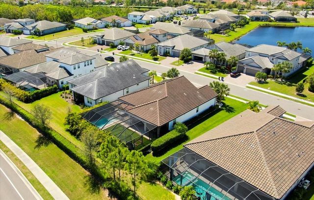 2017 WOODLEAF HAMMOCK COURT, Bradenton, FL 34211