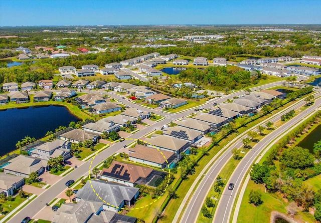 2017 WOODLEAF HAMMOCK COURT, Bradenton, FL 34211