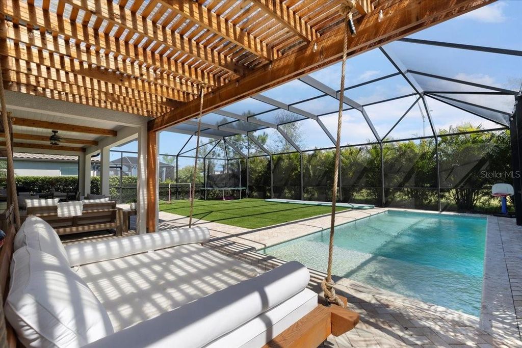 2017 WOODLEAF HAMMOCK COURT, Bradenton, FL 34211