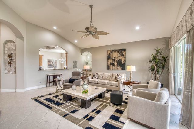 7583 Orchid Hammock Drive 5c, West Palm Beach, FL 33412