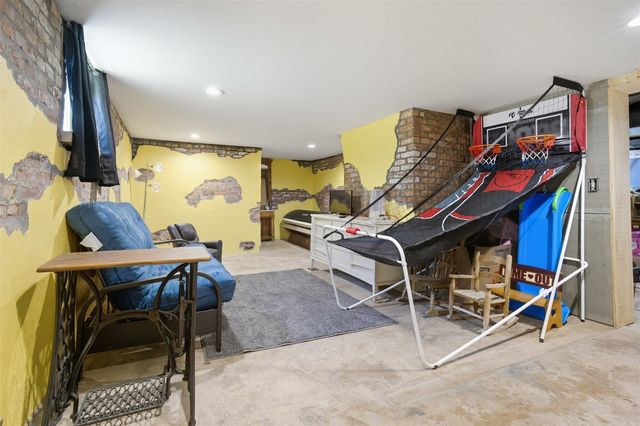 319 W Moulton Street, Pontiac, IL 61764