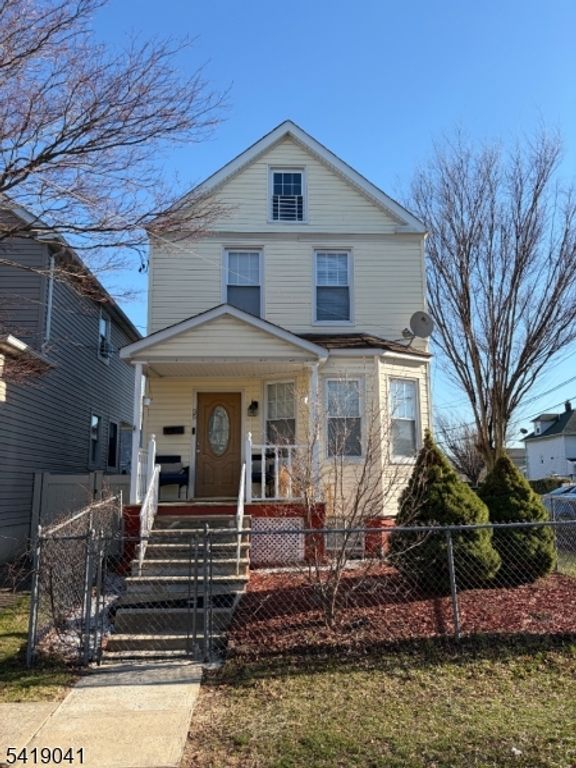 35 Franklin Ave, Clifton City, NJ 07011
