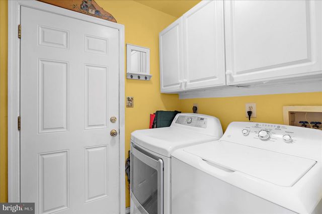 8003 FOXGREEN CT, Glen Burnie, MD 21061