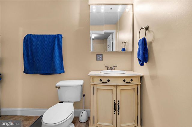 8003 FOXGREEN CT, Glen Burnie, MD 21061